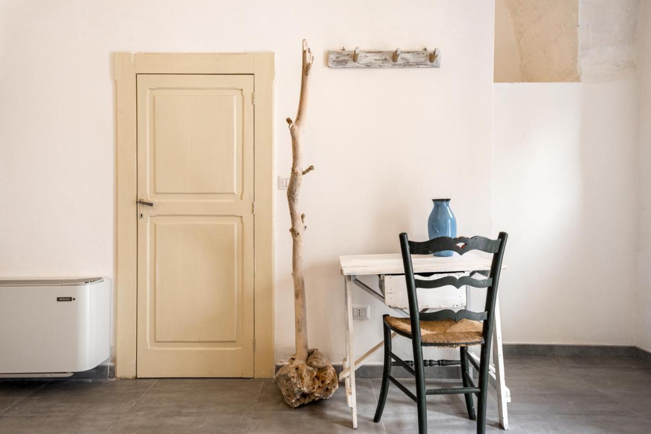 La Casa Nel Vico Pretty Apartment Ostuni Luaran gambar